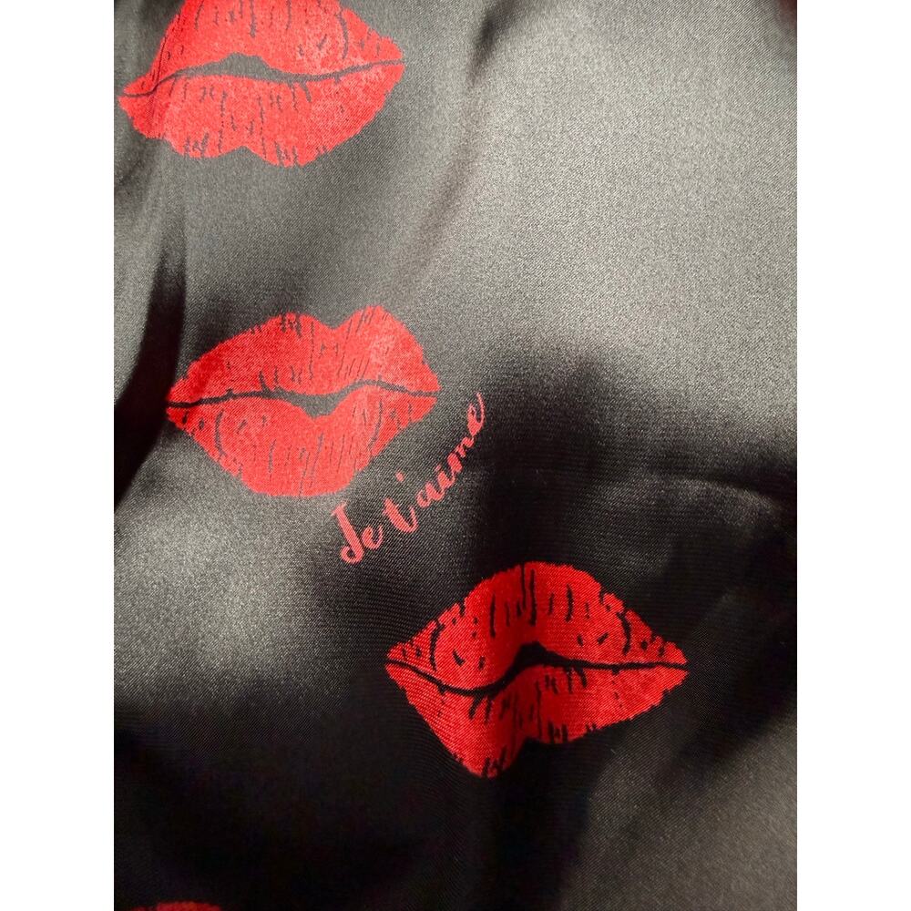 Midnight Bakery Kiss Print Satin Long Pajama Set, Black Red, Women's XL, NWT - Picture 9 of 11